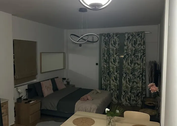 νεάπολη 라리사