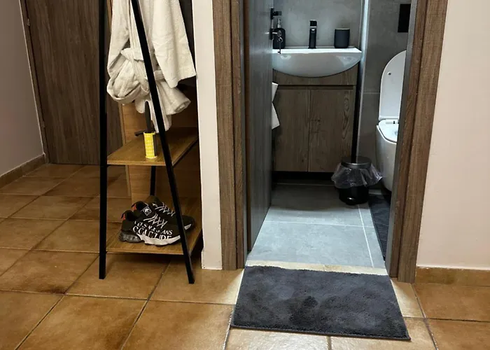 νεάπολη 아파트 라리사