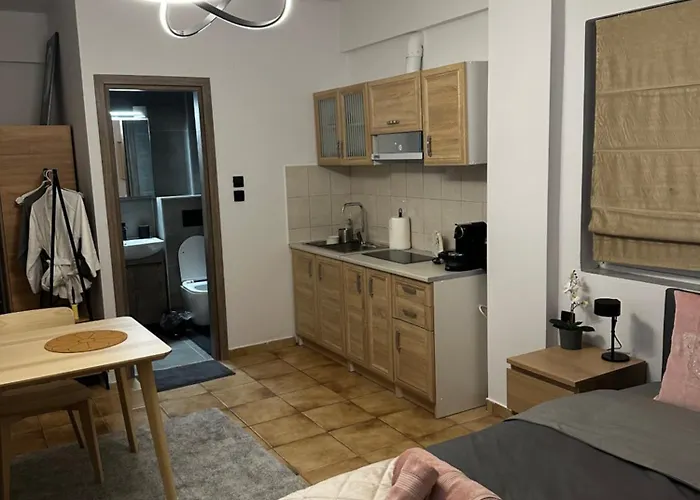 νεάπολη 라리사